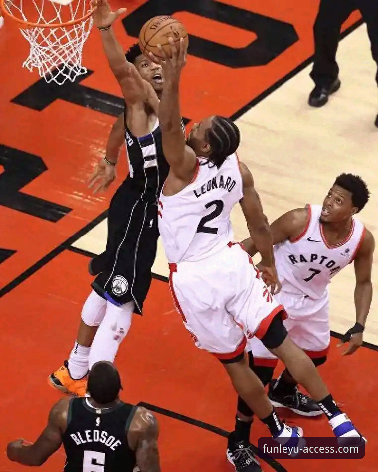 快船失利vs伦纳德手腕伤情：NBA常规赛的挑战与乐鱼体育平台的创新体验对比分析